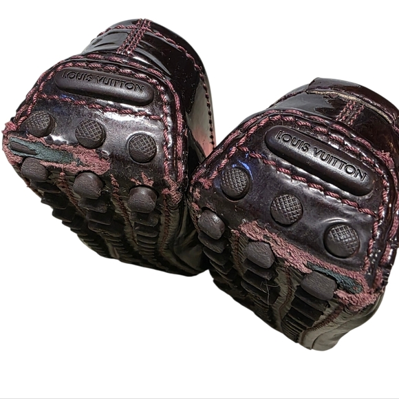 Louis Vuitton Burgundy Patent Leather LV Logo Flats - Picture 9 of 15